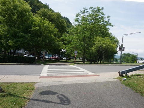 bike New York, Erie Canalway Trail, east-central section, biking, BikeTripper.net