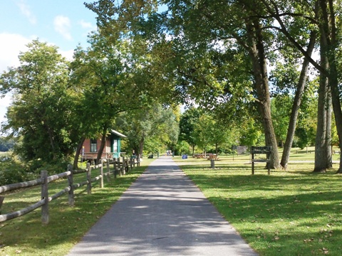 bike New York, Erie Canalway Trail, east section, biking, BikeTripper.net