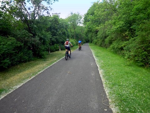 Biking, Hudson River Valley Greenway Trail, New York, BikeTripper.net
