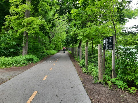 bike New York, South County Trailway, biking, BikeTripper.net