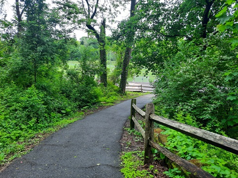 bike New York, South County Trailway, biking, BikeTripper.net