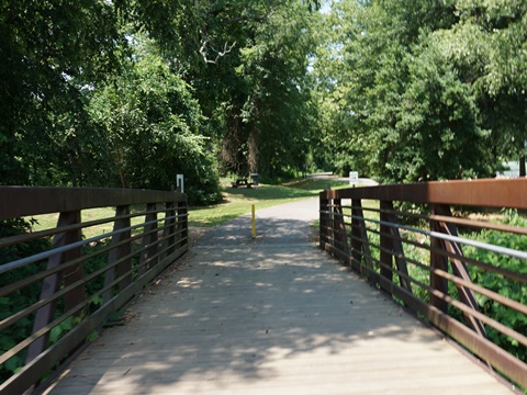 Biking, Cape Fear River Trail, North Carolina, BikeTripper.net