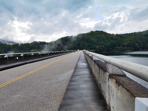 Fontana Dam, Great Smoky Mountains, BikeTripper.net