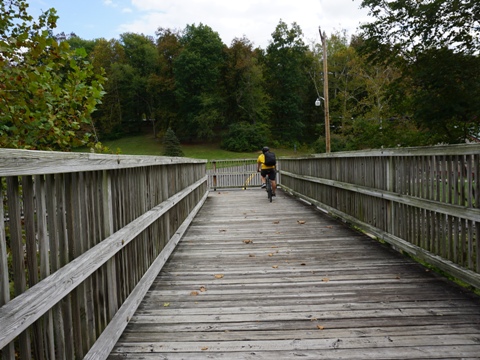 Deckers Creek Trail, Morgantown WV, West Virginia Biking. BikeTripper.net